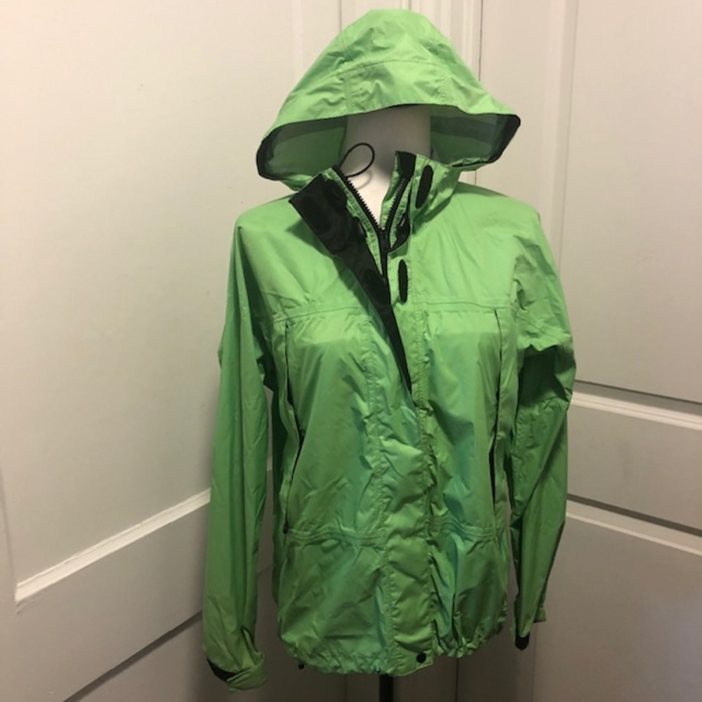 L. L. Bean windbreaker size small ladies
